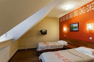 Гостиница Онежский замок Петрозаводск Семейный номер-6