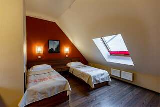 Гостиница Онежский замок Петрозаводск Двухместный номер с 2 отдельными кроватями-1